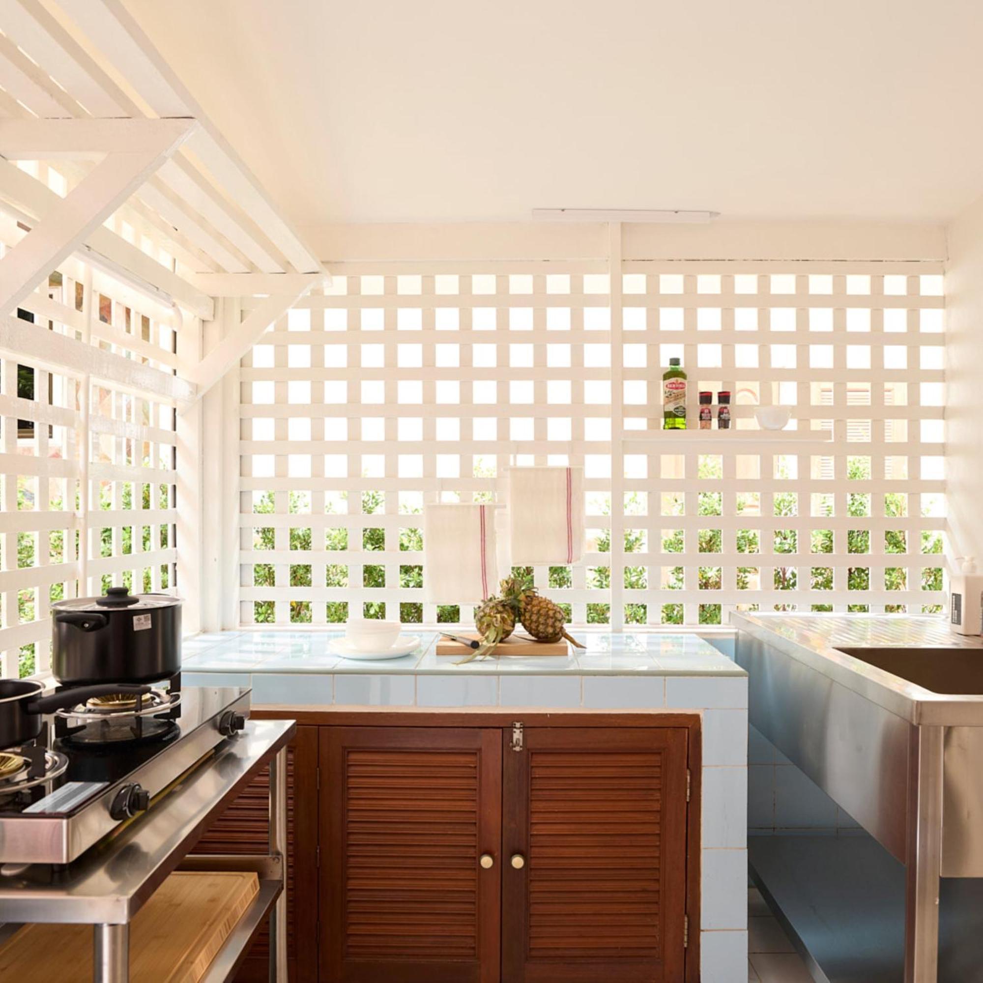 Mahi-Mahi Beachfront Villa By Yudee Assets Cha-Am Exterior photo